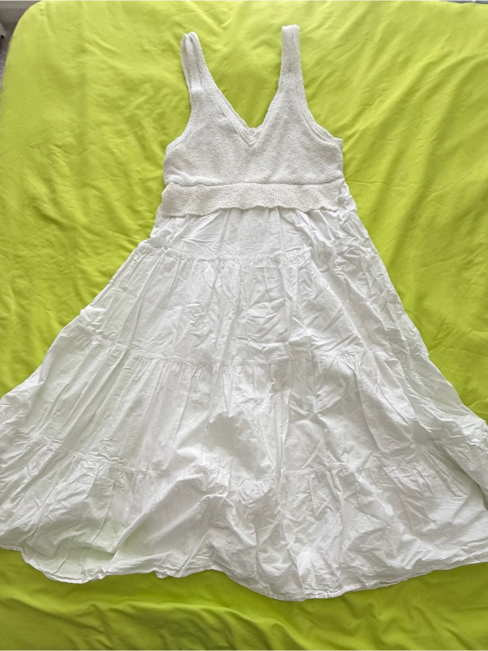 En Saison White Sleeveless Tiered Maxi Dress